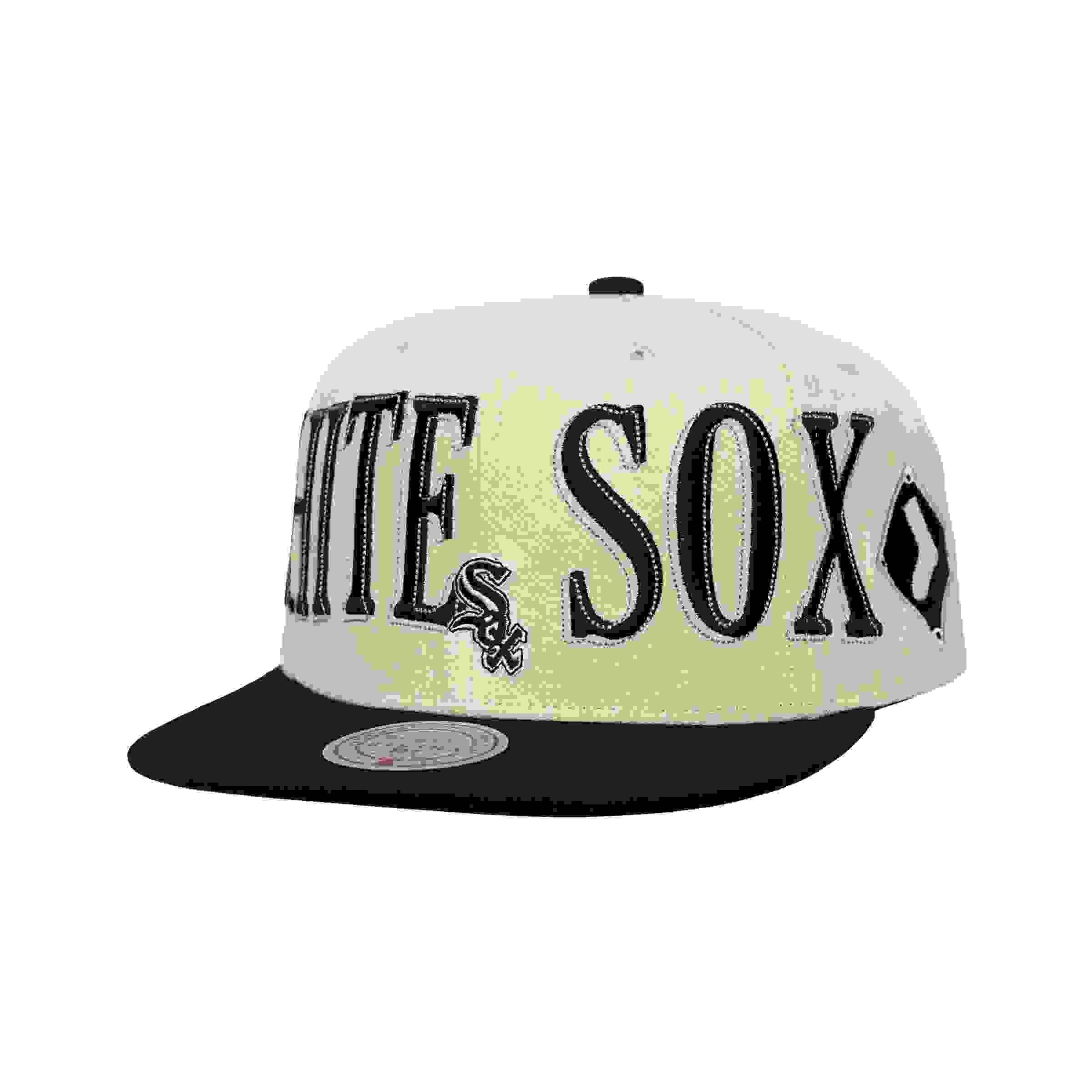 Mitchell & Ness Chicago White Sox Across Board Cream Snapback Hat